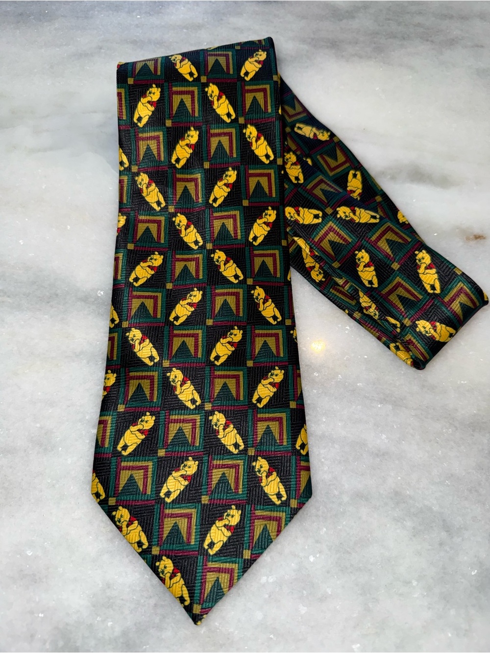 Vintage Disney Winnie The Pooh Men's Necktie Tie-Yellow Red Green